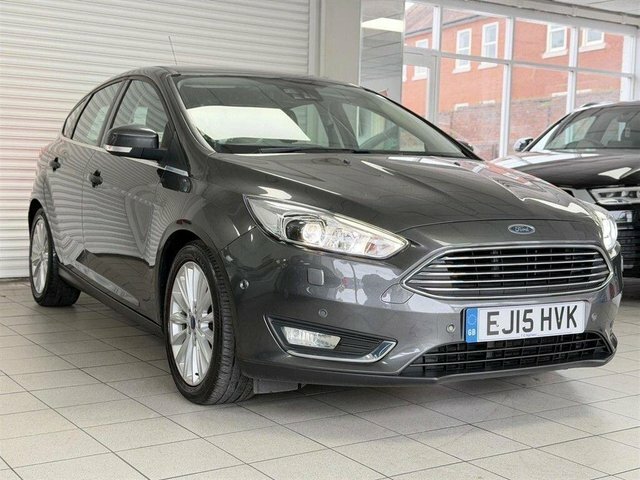 Ford Focus Ecoboost Titanium X Hatchback Grey #4