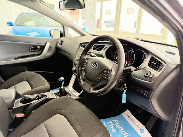 Kia Ceed Crdi Ecodynamics 2 Sportswagon Silver #2