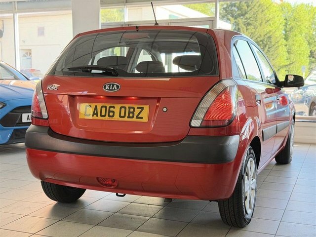 Kia RIO Zapp Hatchback CA06OBZ Red #4