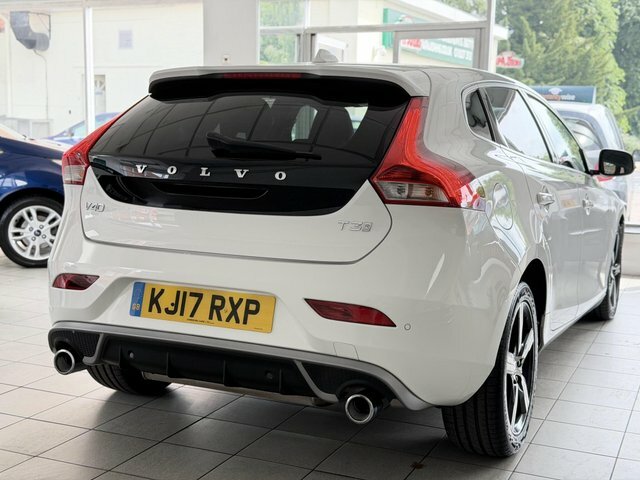 Volvo V40 T3 R-design Hatchback White #4