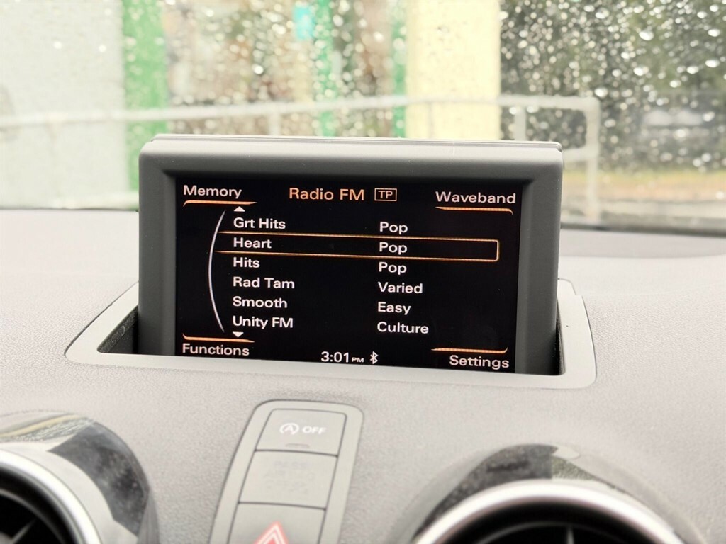 Audi A1 Hatchback 1.6 White #13