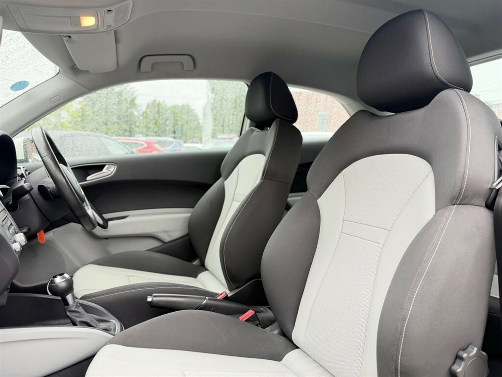 Audi A1 Hatchback 1.6 White #18