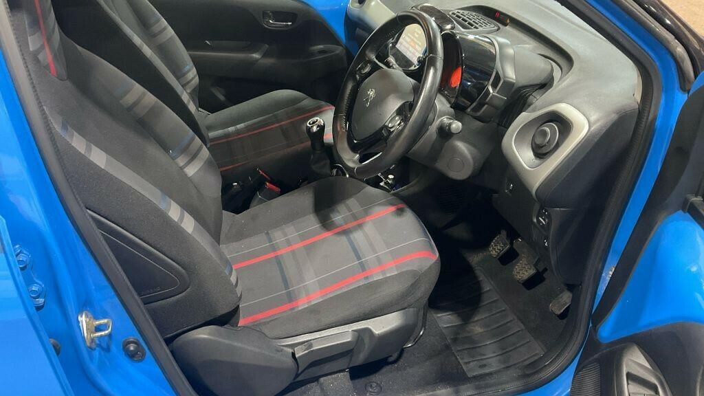 Peugeot 108 1.2 Puretech Allure Euro 6 Blue #2