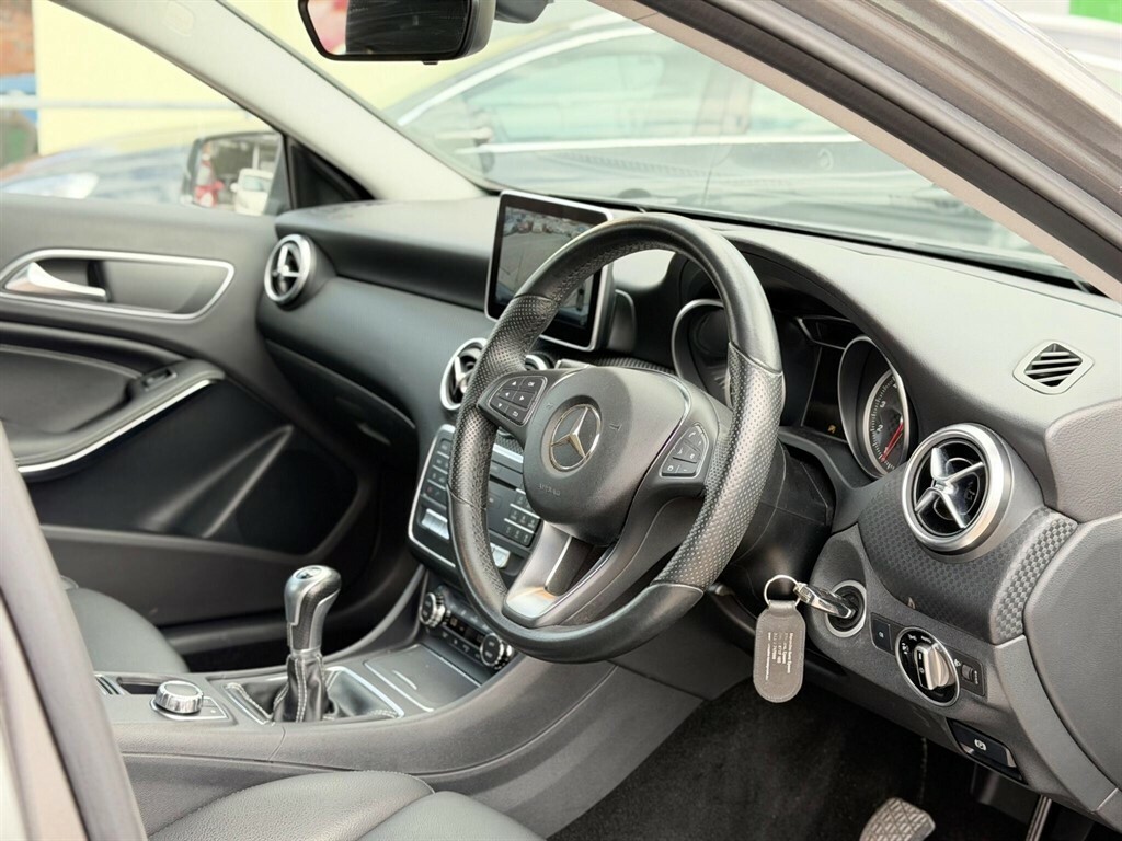 Mercedes-Benz A Class 1.6 Sport Executive Euro 6 Ss Grey #2