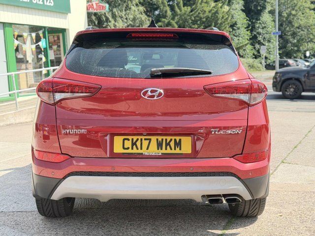 Hyundai Tucson Crdi Blue Drive Premium Red #6
