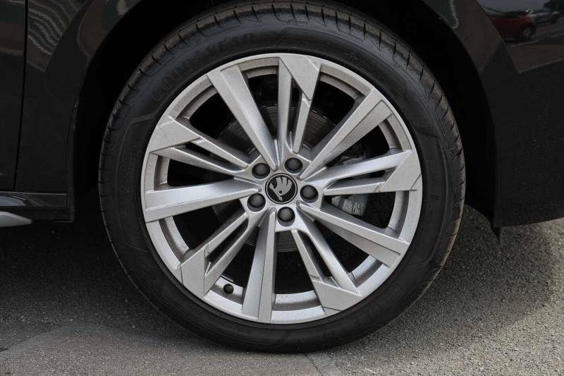 Skoda Kamiq 1.0 Tsi Se L Edition Dsg - 2025 25 Black #5