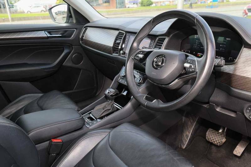 Skoda Kodiaq 1.5 Tsi Se L Executive Dsg 7 Seat - 2023 23 KM23OFA Black #6