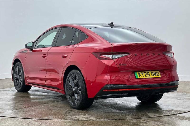 Skoda ENYAQ 250Kw Vrs 84Kwh 4X4 Red #3