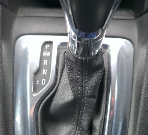 Vauxhall Zafira Design White #19