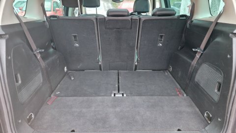 Vauxhall Zafira Design White #16