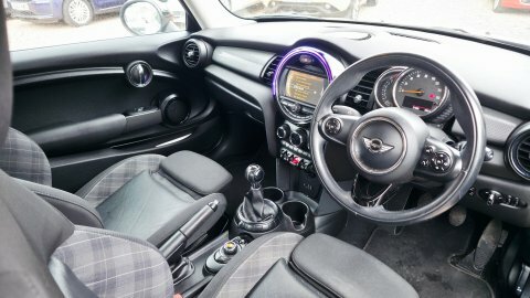 Mini Hatch Cooper.. 6 Services..  #4