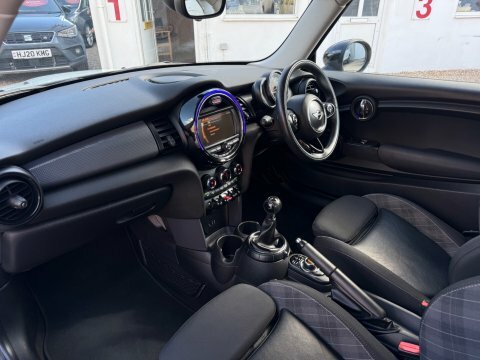 Mini Hatch Cooper.. 6 Services..dab..sat  #5