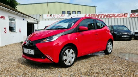 Toyota Aygo 1.0 Vvt-i X-play   #6