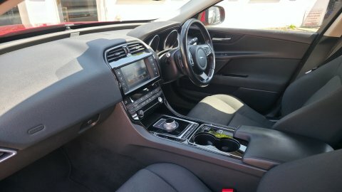 Jaguar XE R-sport White #17