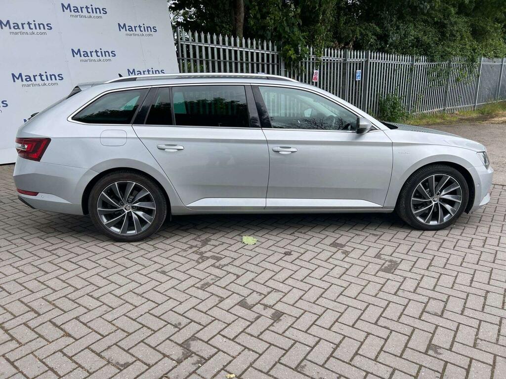 Skoda Superb 2.0 Tdi Laurin Klement Dsg 6Spd 4Wd Euro 6 Silver #3