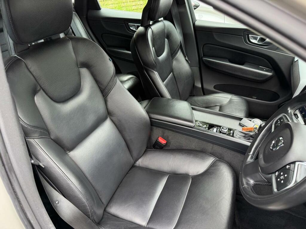 Volvo XC60 2.0 D4 Momentum Awd Euro 6 Ss Gold #2