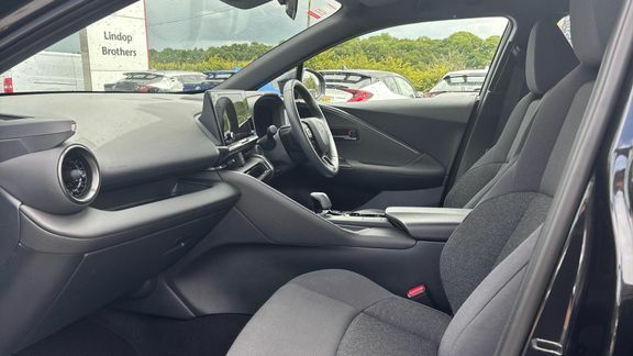 Toyota C-Hr Icon 1.8 Fwd Hybrid GX74YUR Black #5
