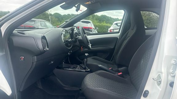 Toyota Aygo X Edge CX74VWR White #5