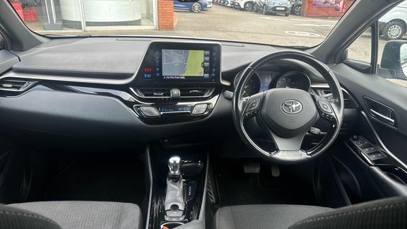 Toyota C-Hr 1.8 Vvt-h Design Cvt Euro 6 Ss CX68UMA Silver #6