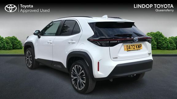 Toyota Yaris Cross Excel Awd DA72KWP White #4