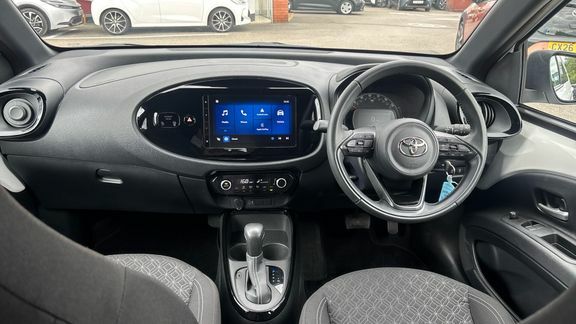 Toyota Aygo X Edge Auto DA24UUF White #6