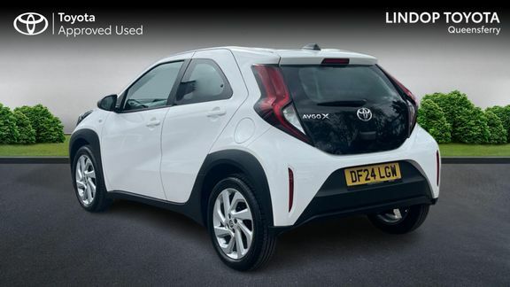 Toyota Aygo X Pure Automatic DF24LGW White #4