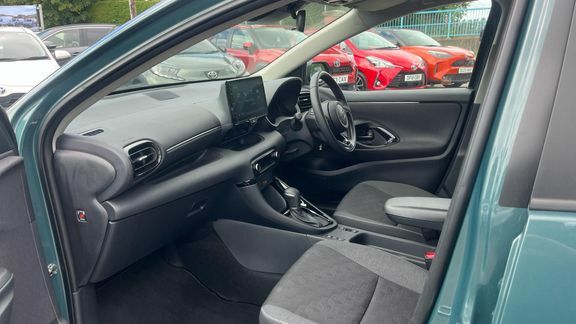 Toyota Yaris Design DE75OGM Green #5