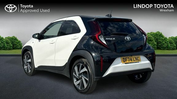 Toyota Aygo X Edge DF74LNC White #4