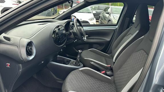 Toyota Aygo X Edge Parking Pack  #5