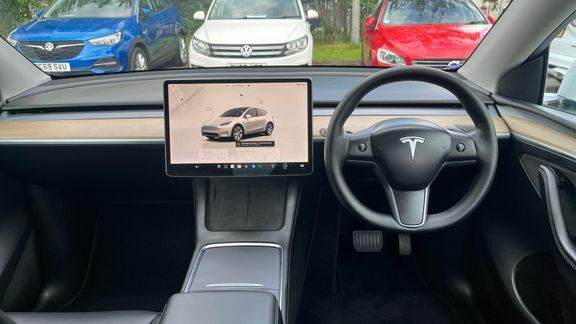 Tesla Model Y Dual Motor Long Range 4Wde SG72VCF White #6
