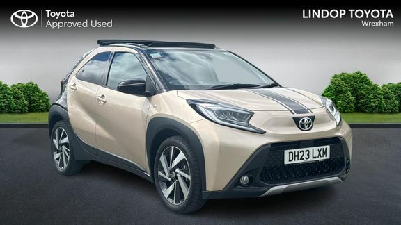 Toyota Aygo X Exclusive Canvas Roof DH23LXM Beige