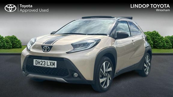 Toyota Aygo X Exclusive Canvas Roof DH23LXM Beige #3
