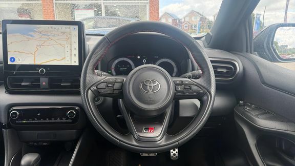 Toyota Yaris Excel Green #6
