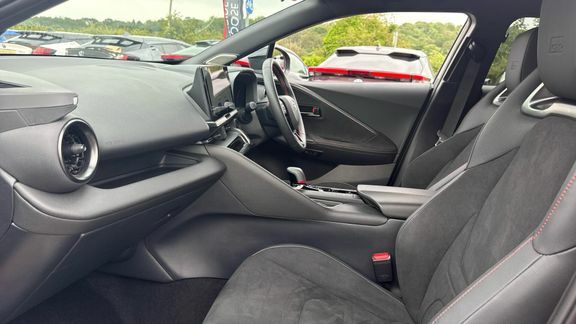 Toyota C-Hr Gr Sport 2.0 Fwd Hv CX75ZGY #5
