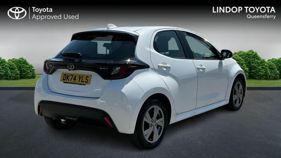 Toyota Yaris Icon DK74YLS White #2