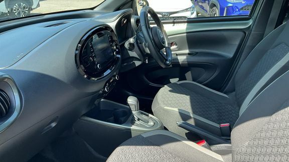 Toyota Aygo X Edge Automatic DA72KWF Green #5