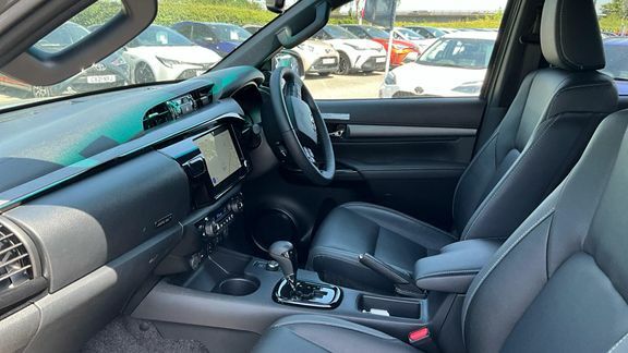 Toyota HILUX Invincible X Dc 2.8 Hybrid 48V DC75HHT Grey #5