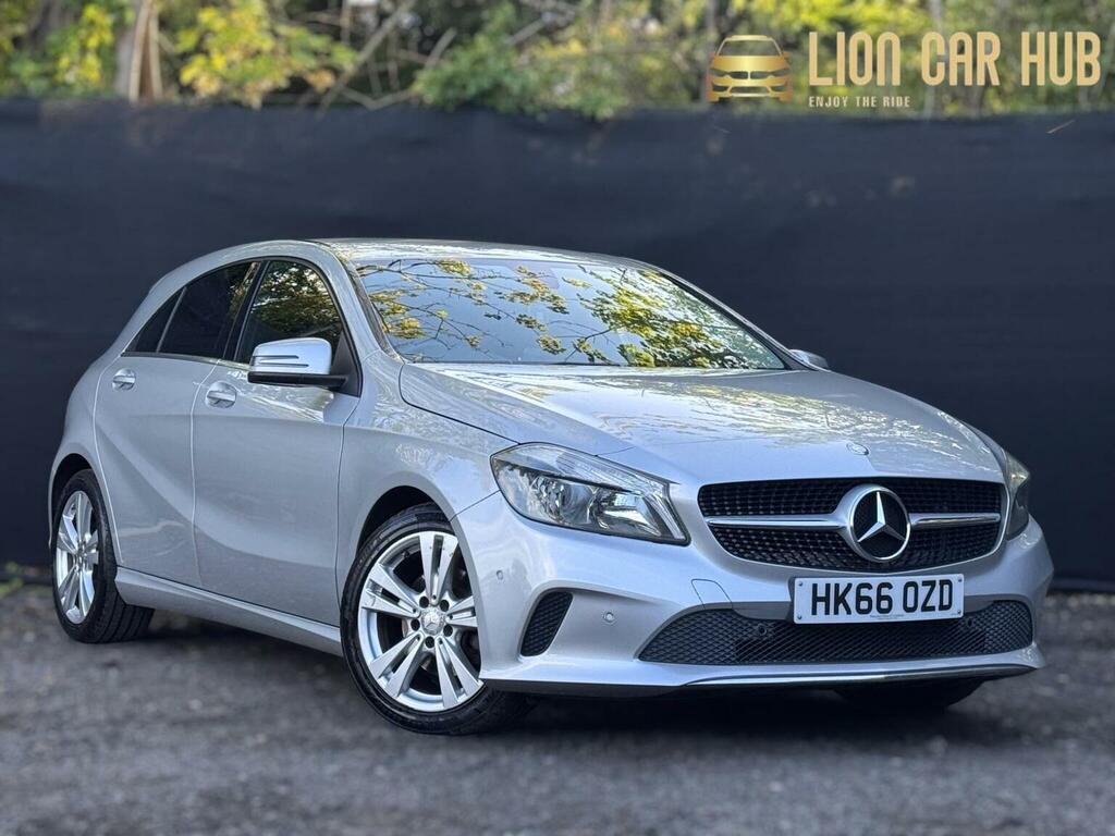 Mercedes-Benz A Class 1.6 A200 Sport Executive 7G-dct Euro 6 Ss HK66OZD Silver
