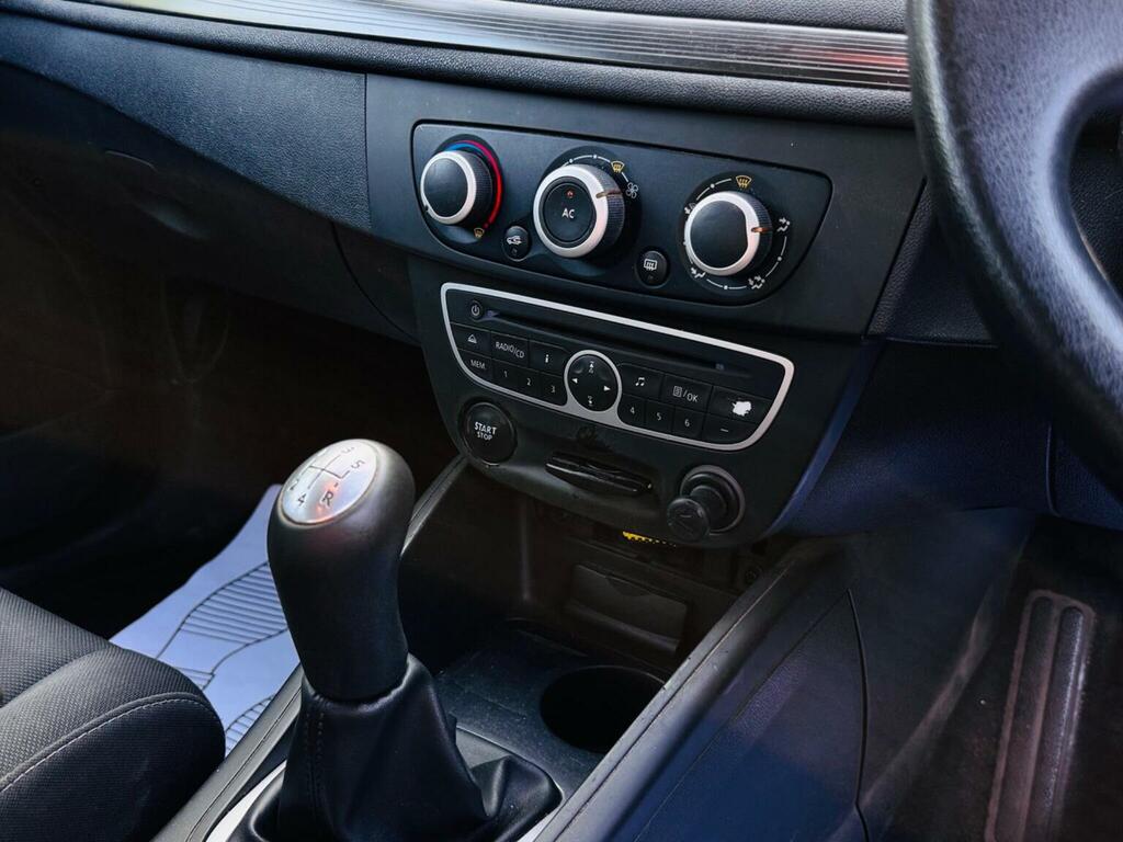 Renault Megane Hatchback 1.6 16V Expression 2009 Grey #10