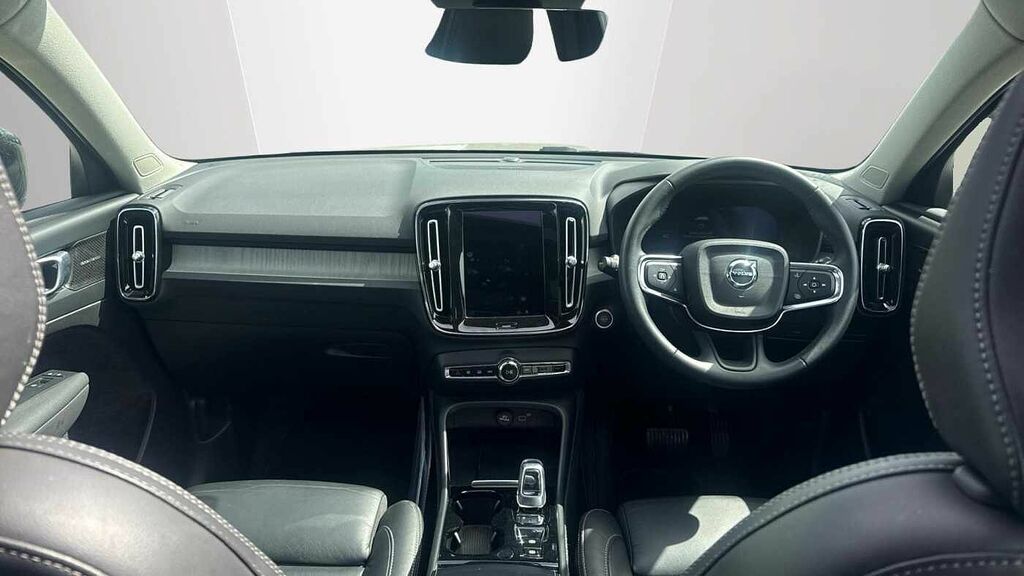 Volvo XC40 Ultimate, B4 Mild Hybrid, Dark CK23EVL Black #5