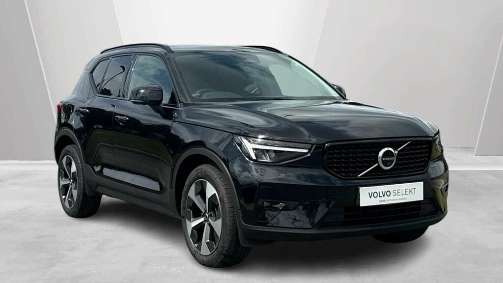 Volvo XC40 Ultimate, B4 Mild Hybrid, Dark Black