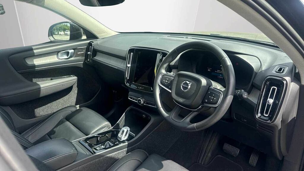 Volvo XC40 Ultimate, B4 Mild Hybrid, Dark CK23EVL Black #4