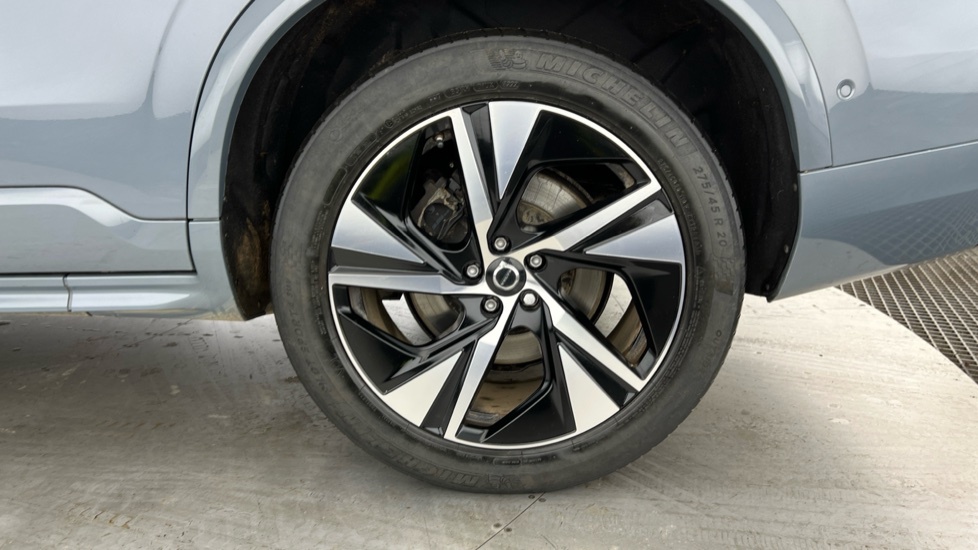 Volvo XC90 Plus, B5 Awd Mild Hybrid, Dark, 7 Seats DS72XPO Grey #4