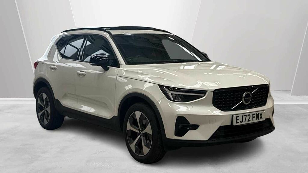 Volvo XC40 Ultimate, B4 Mild Hybrid, Dark White
