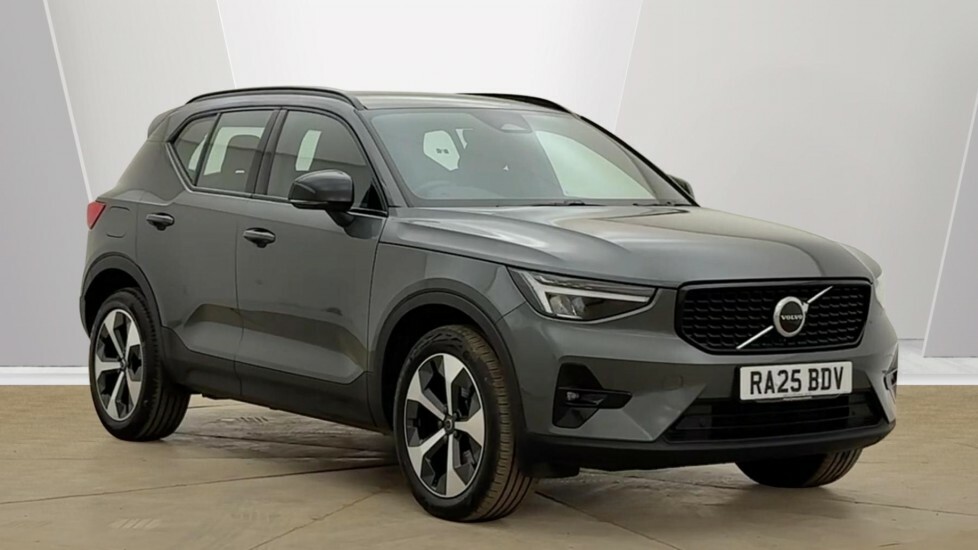 Volvo XC40 Plus, B4 Mild Hybrid, Dark