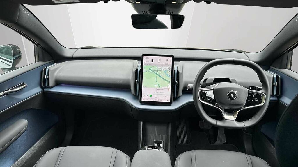 Volvo EX30 Plus, Single Motor Extended Range Apple Carplay - GF26XOM Black #5
