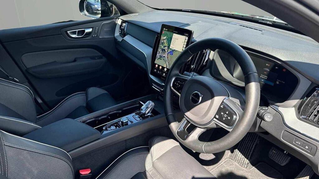 Volvo XC60 Black Edition Plus, T6 Awd Phev Pilot Assist-360 GJ26EOA Black #4