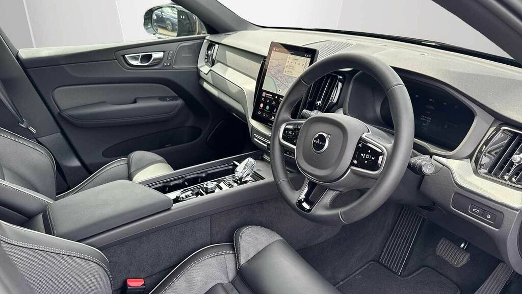 Volvo XC60 Black Edition Plus, T6 Awd Plug-in Hybridpilotass GL26OTX Black #4