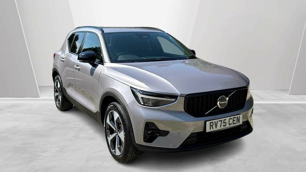 Volvo XC40 Plus, B4 Mild Hybrid, Wheel-tinted Wi Silver