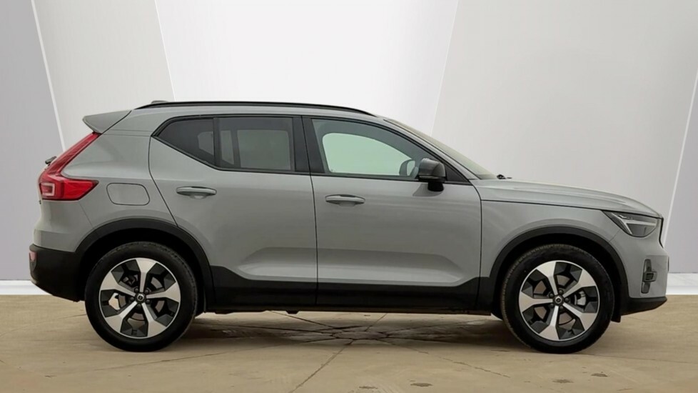 Volvo XC40 Plus, B3 Mild Hybrid, Dark RV75VBK Grey #3
